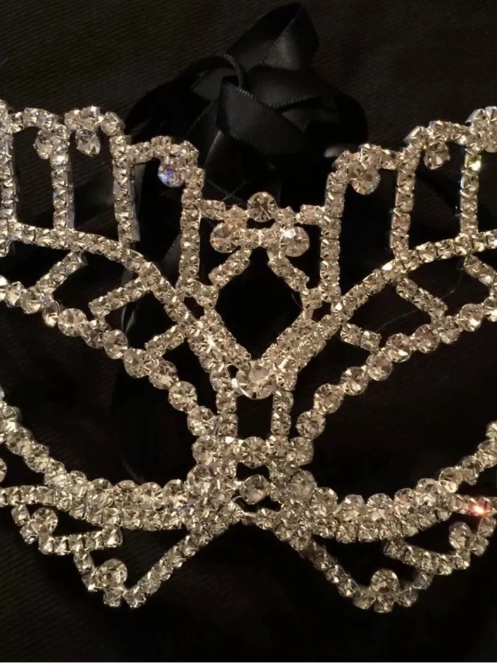 Crystal Rhinestone Masquerade Mask - Silver